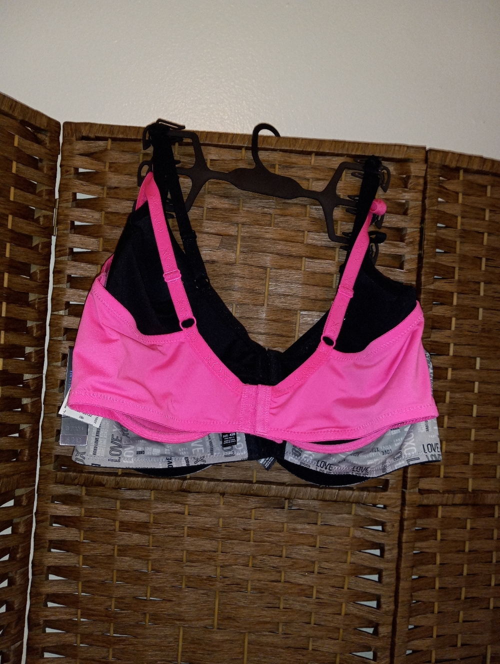 XOXO 3 Pack Push Up Bras 42D - Picture 2 of 11